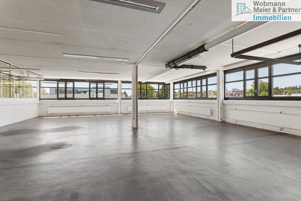 Vielseitige Gewerbe- und Büroflächen mit über 1'150 m² Nutzfläche 12