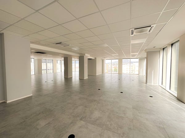 490 m2 office for rent in Chiasso - New administrative and commercial centre 1