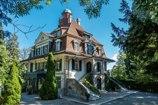 Als Privatresidenz, Kanzlei oder Klinik: Jugendstil-Stadtvilla mit grossem Park und Seesicht 6