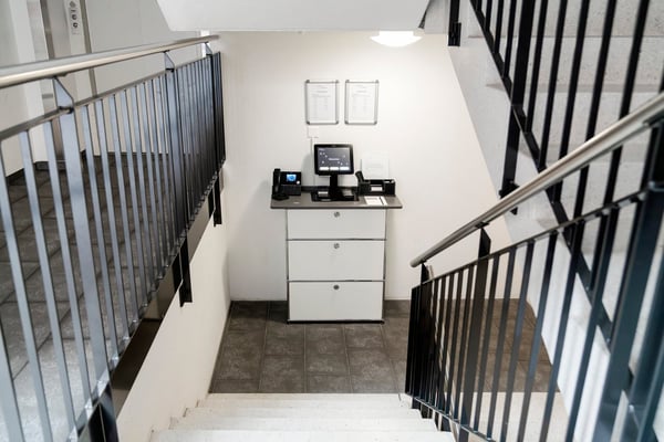 2-Zimmer Apartment mit Balkon möbliert und neu renoviert in Zürich Oerlikon 13