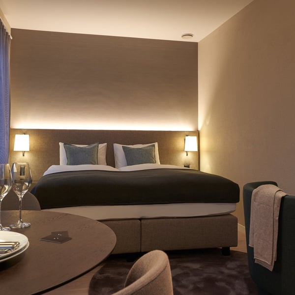 Studio Penthouse Apartment möbliert und neu renoviert in Zürich Oerlikon 3