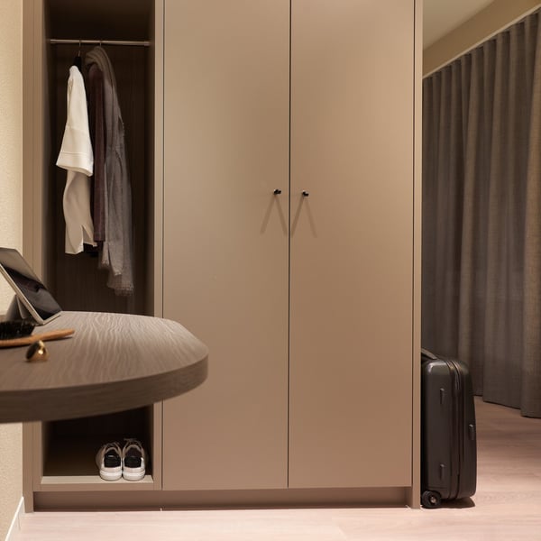 Studio Penthouse Apartment möbliert und neu renoviert in Zürich Oerlikon 5
