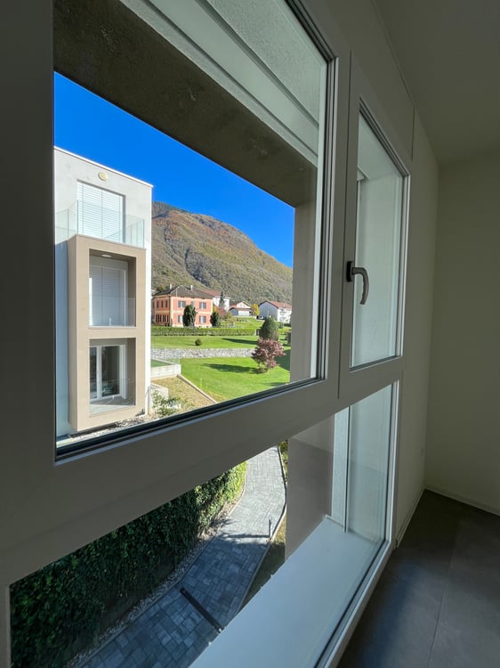 MODERNO APPARTAMENTO 2,5 locali a CLARO 4