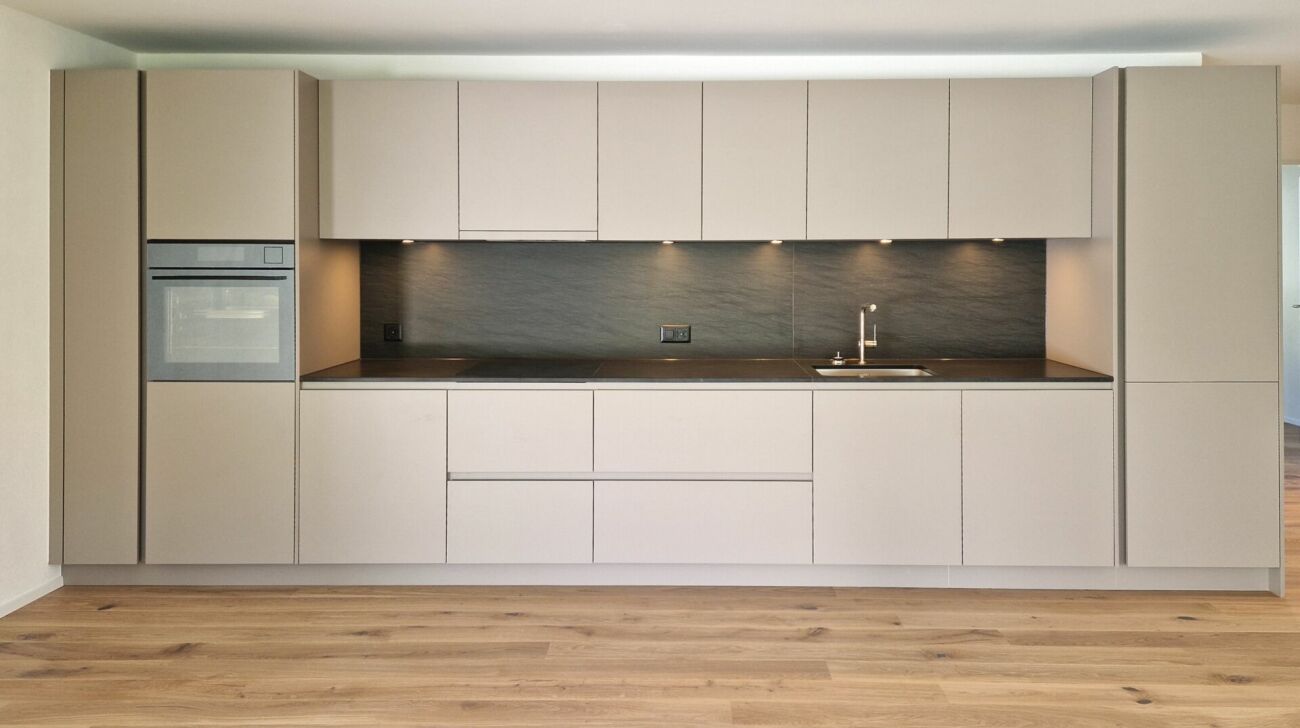 Urban leben, entspannt wohnen: moderne 4.5 Zimmer Gartenwohnung