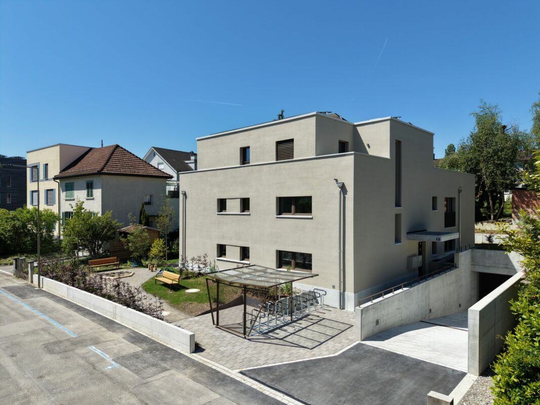 Urban leben, entspannt wohnen: moderne 4.5 Zimmer Gartenwohnung