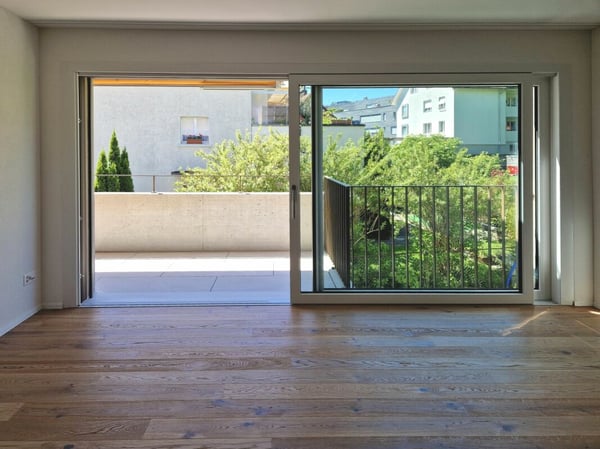 Urban leben, entspannt wohnen: moderne 3.5 Zimmer Eigentumswohnung im 1. OG 1