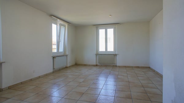 Ein- oder Zweifamilienhaus mit großem Grundstück 11