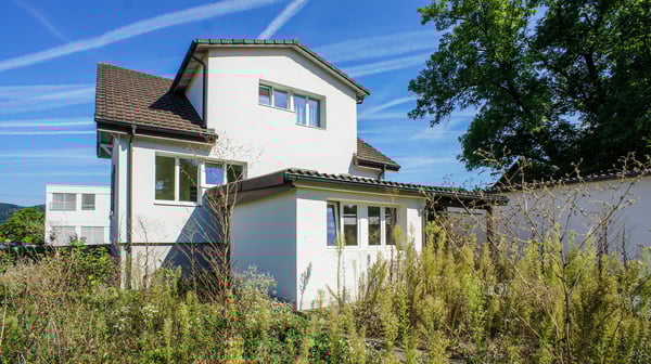 Ein- oder Zweifamilienhaus mit großem Grundstück 2