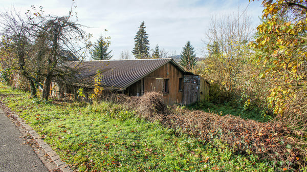 Bauparzelle mit bestehendem Zweifamilienhaus 5