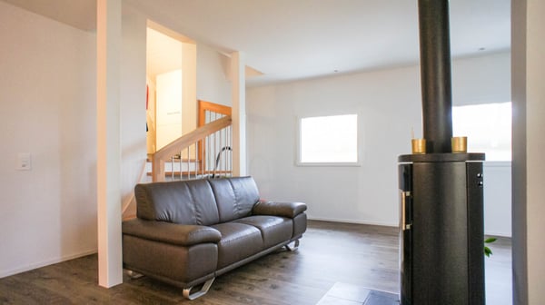 Grosse 5.5-Zimmer-Wohnung in sanierten Bauernhaus 3
