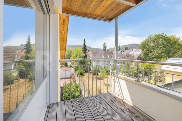 Attraktive Haushälfte mit 3 Wohnungen, 3 Carports, Garten und vielseitigem Potenzial 13