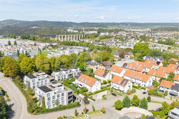 Grosszügiges Wohnen mit lichtdurchfluteten Räumen 12