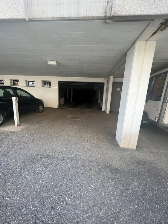 Places De park Souterrain et Garages Individuels prêt à louer ! 2