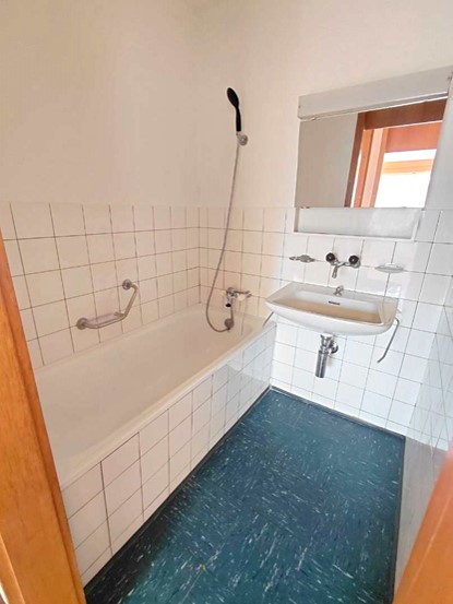 Appartement spacieux de 1.5 pièces avec balcon et parking à Fribourg 7