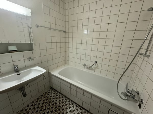 Grosse, gemütliche Wohnung, jetzt zu vermieten! 9