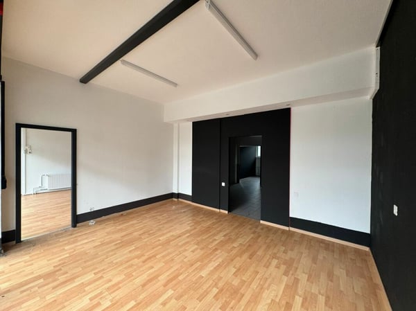 Ladenlokal zu vermieten 8