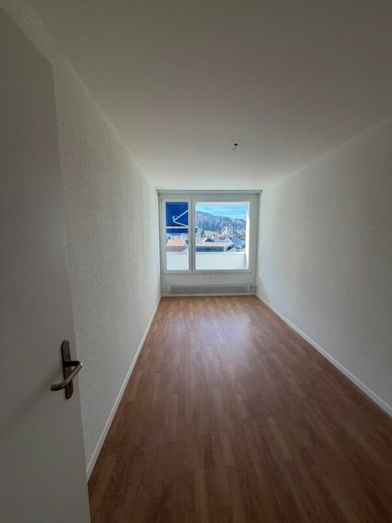 1.5 ZWG Wohnung Wohnung mit atemberaubender Aussicht ab sofort zu vermieten! 4