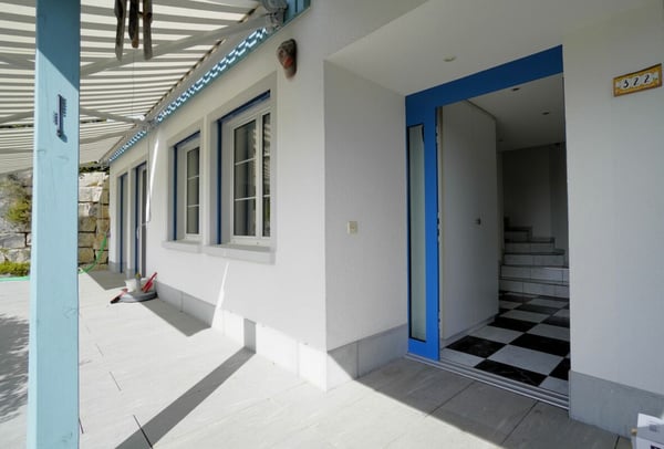 Doppel-Einfamilienhaus mit Studio; viel Platz zum Leben 2