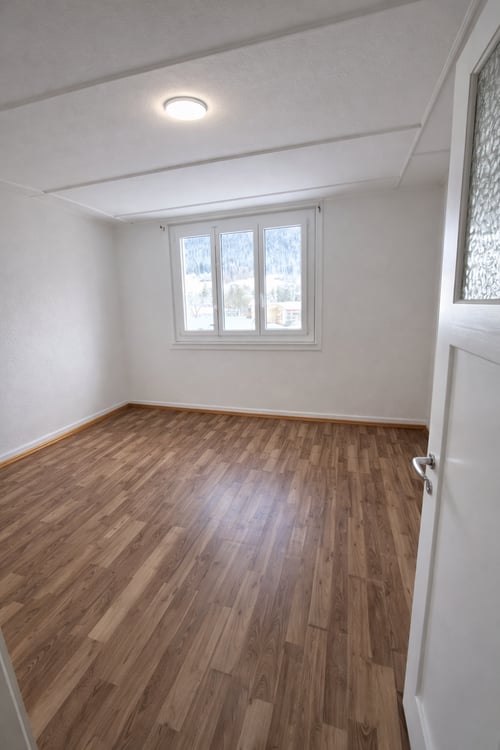 2.5 pièces lumineux à Fleurier – idéal étudiants ! 3