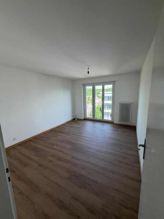 schöne 2.5 Zimmerwohnung per sofort verfügbar 4