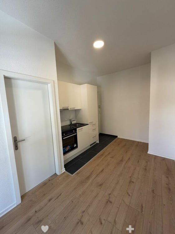 Erstbezug - frisch sanierte 1.5 Zimmer-Wohnung jetzt zu vermieten! 2