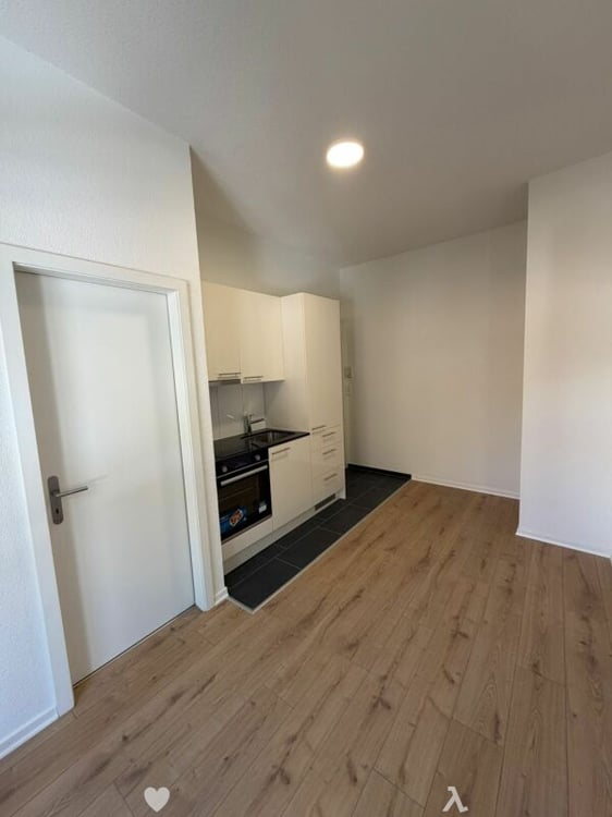 Erstbezug - frisch sanierte 1.5 Zimmer-Wohnung jetzt zu vermieten! 2