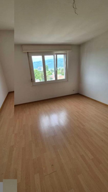 Helle 2.5-Zimmer-Wohnung im 8. Stock mit traumhafter Aussicht in Biel 3