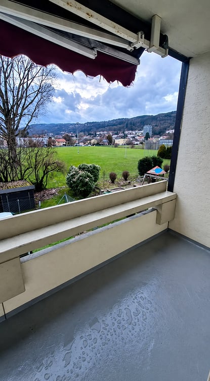 Helle 5.5-Zimmer-Wohnung im 6. OG mit Balkon und Weitblick in Biel 10