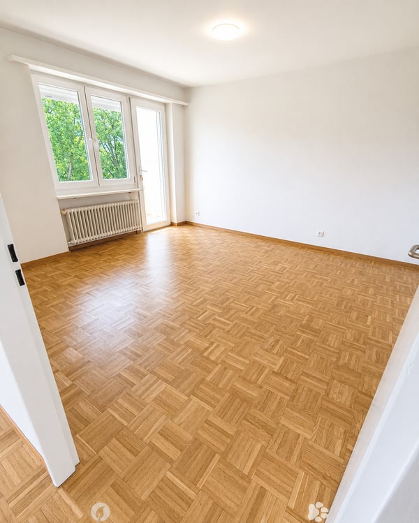 Helle 5.5-Zimmer-Wohnung im 6. OG mit Balkon und Weitblick in Biel 6