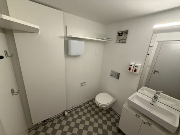 Ladenlokal im EG Ecke Süd-West 8