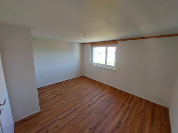 Exklusive 2.5-Zimmer-Attikawohnung mit ca. 74 m² Sonnenterrasse - Erstbezug im Neubau 11