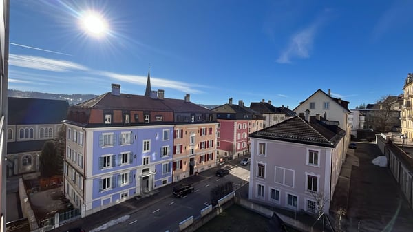Spacieux -lumineux -IDÉAL POUR VOUS! Premier mois de loyer offert ! 2