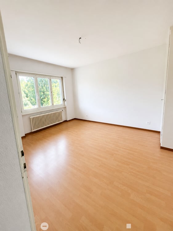 Helle 2.5-Zimmer-Wohnung mit Balkon in Biel – ab sofort verfügbar 5