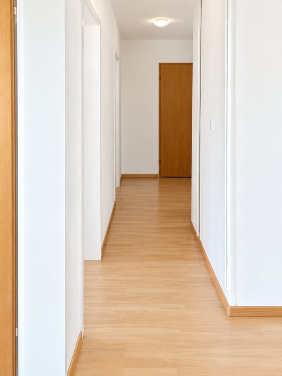 Spacieux appartement de 5 pièces avec balcon et belle vue à Fribourg 9