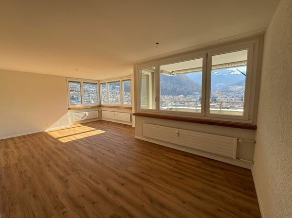 Schöne Wohnung mit herrlicher Aussicht zu den Bergen 9