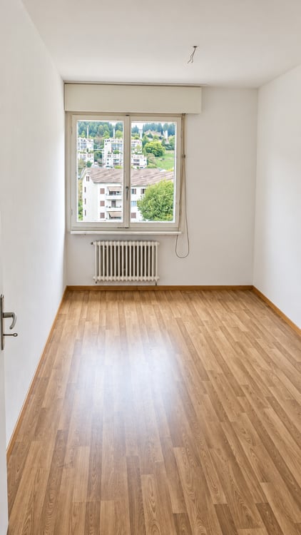 Helle 3.5-Zimmer-Wohnung mit Balkon in Biel – sofort verfügbar! 3
