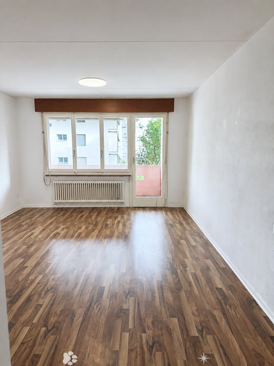 Helle 3.5-Zimmer-Wohnung mit Balkon in Biel – sofort verfügbar! 2