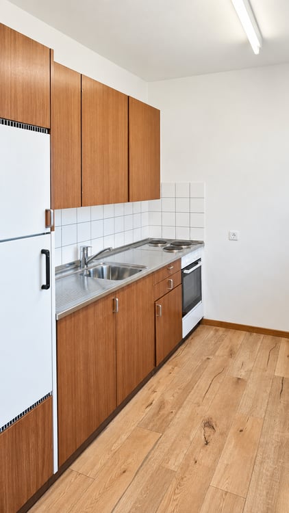 Helle 3.5-Zimmer-Wohnung mit Balkon in Biel – sofort verfügbar! 1