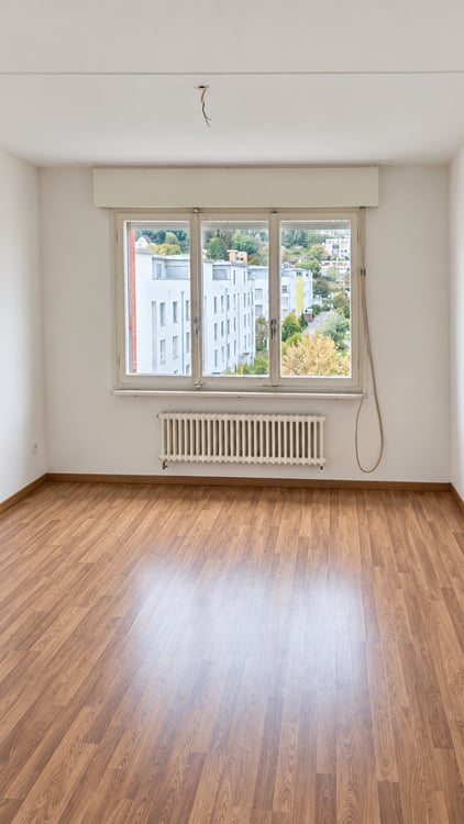 Helle 3.5-Zimmer-Wohnung mit Balkon in Biel – sofort verfügbar! 2