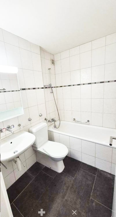 Charmante 4.5-Zimmer-Wohnung mit Balkon in Biel 7