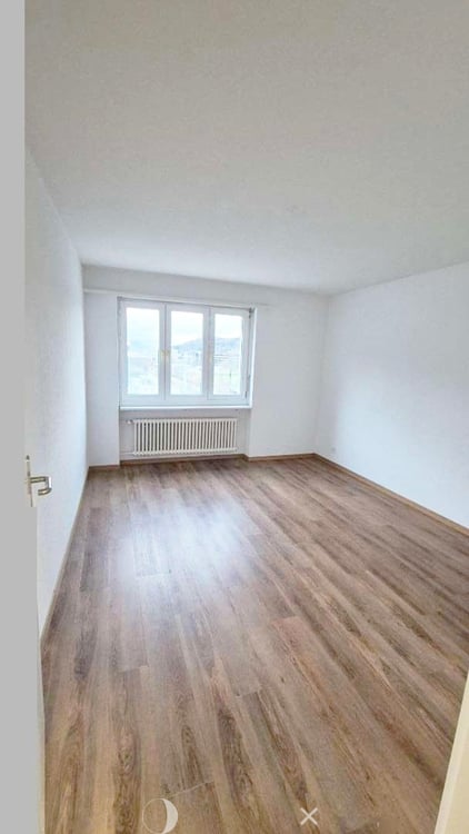 Charmante 4.5-Zimmer-Wohnung mit Balkon in Biel 4