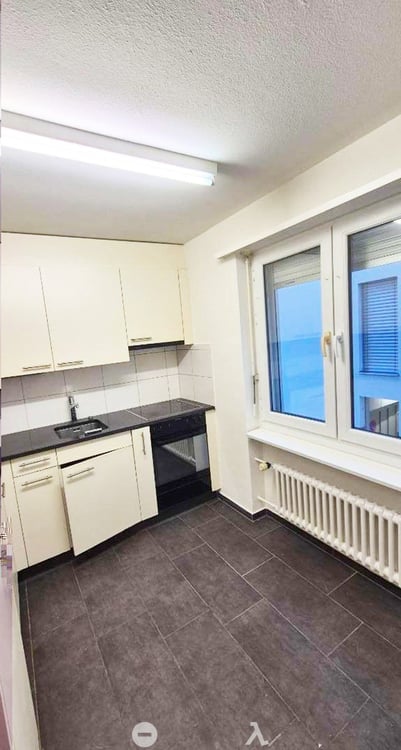 Charmante 4.5-Zimmer-Wohnung mit Balkon in Biel 2