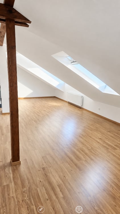 Helle 2.5-Zimmer-Wohnung mit Balkon in Biel – sofort verfügbar! 3