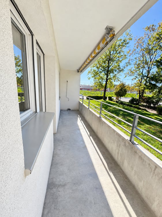 Helle 4.5-Zimmer-Wohnung mit Balkon in Biel – sofort verfügbar! 9