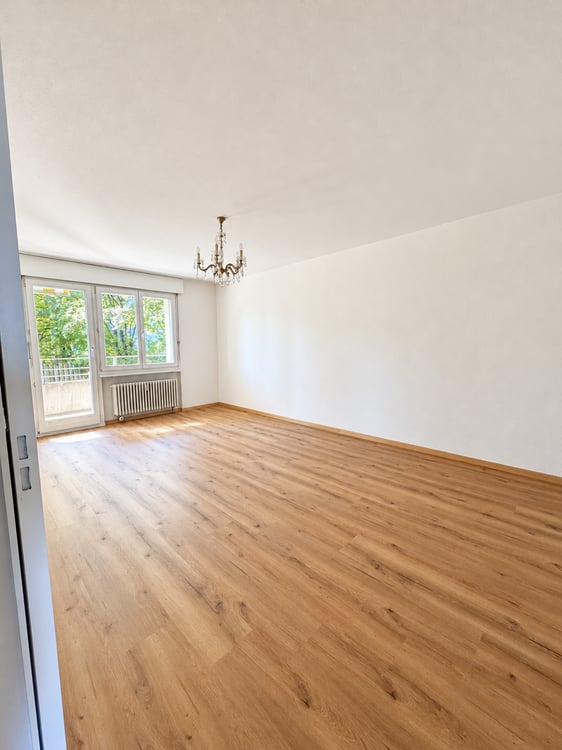 Helle 5.5-Zimmer-Wohnung mit Balkon in Biel – sofort verfügbar! 4