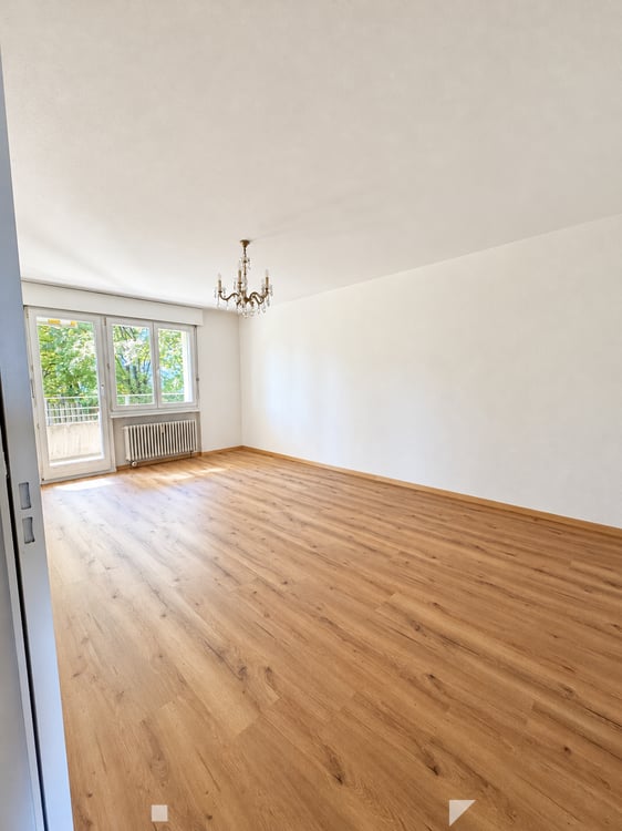Helle 2.5-Zimmer-Wohnung mit Balkon in Biel – sofort verfügbar! 4