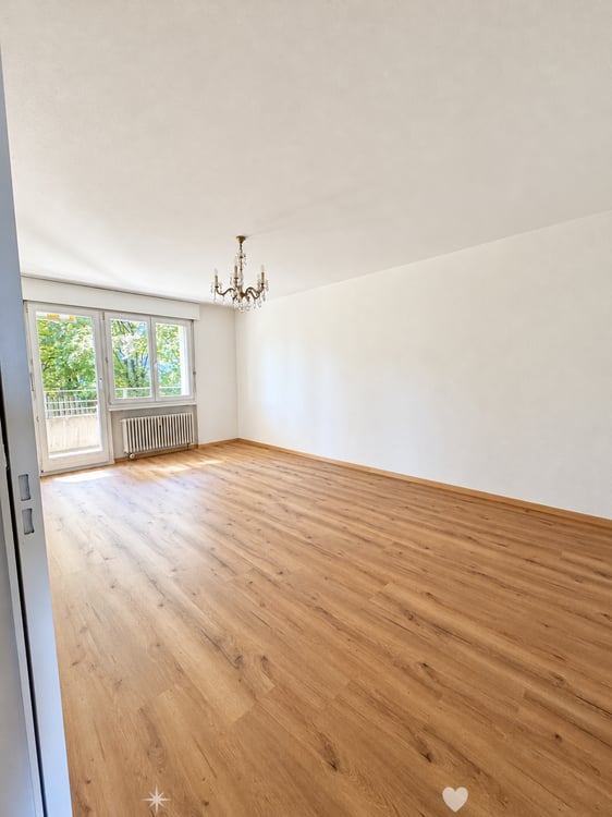 Helle 4.5-Zimmer-Wohnung mit Balkon in Biel – sofort verfügbar! 4