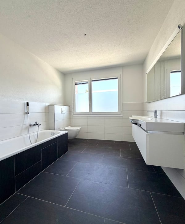 Grosszügige 5.5-Zimmerwohnung mit Terrasse, Bergsicht und Schwedenofen 10