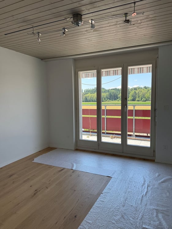 Grosszügige 5.5-Zimmerwohnung mit Terrasse, Bergsicht und Schwedenofen 11