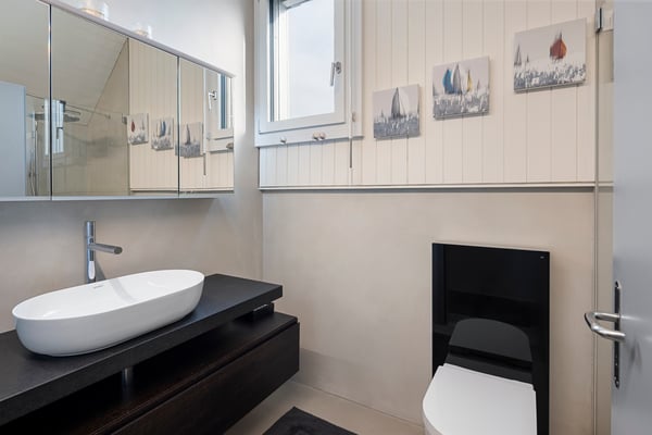 Traumsicht auf See und Berge an zentraler und ruhiger Lage 13